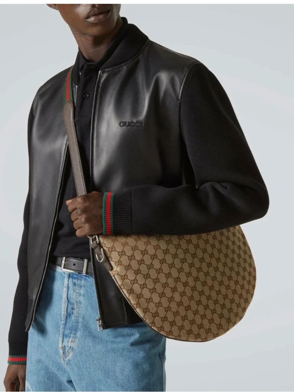 Gucci B Medium Shoulder Bag 817420 | Cruise 2025 Collection | Box, Dust Bag - Picture 3 of 15